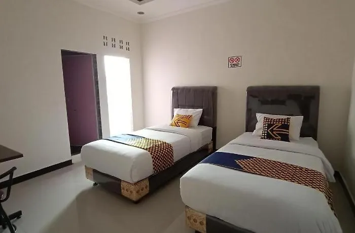 Oyo 2220 Pink'S Guest House