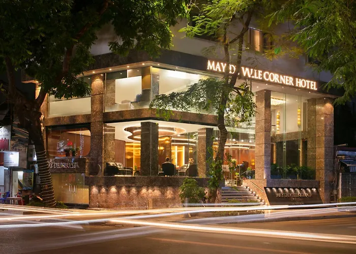 MAY DE VILLE Corner Hotel