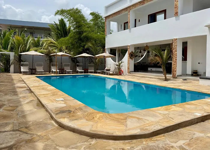 Shirley Boutique Hotel