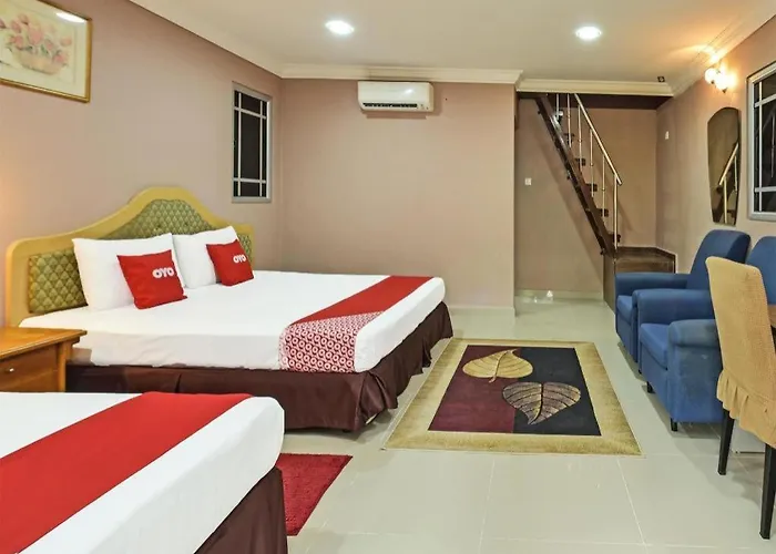 Oyo 90642 Twin Mutiara Chalet & Homestay