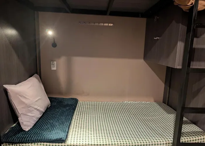 Tzone'S Hostel - Quiet Place