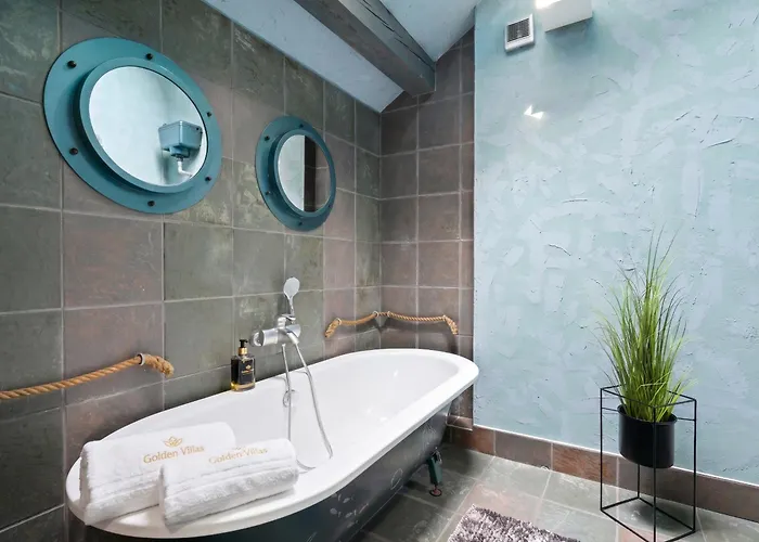 Golden Villas Urban Spa House - Warsaw