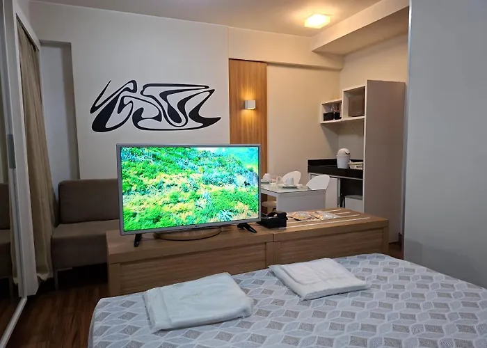 UH 1205- 2 Pessoas com lazer S4 HOTEL