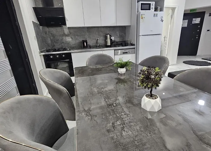 Paradise Garden Sitesi 3 Oda Havuzlu Esyali Daire Kisi Fiyati Degil Oda Fiyati