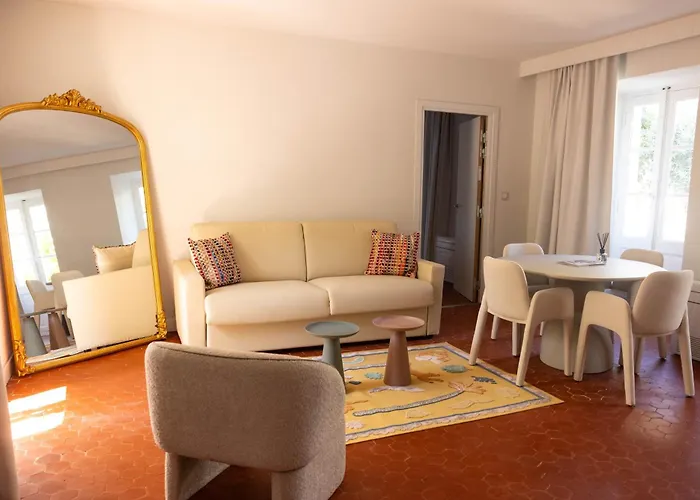 Hotel Casa Elena
