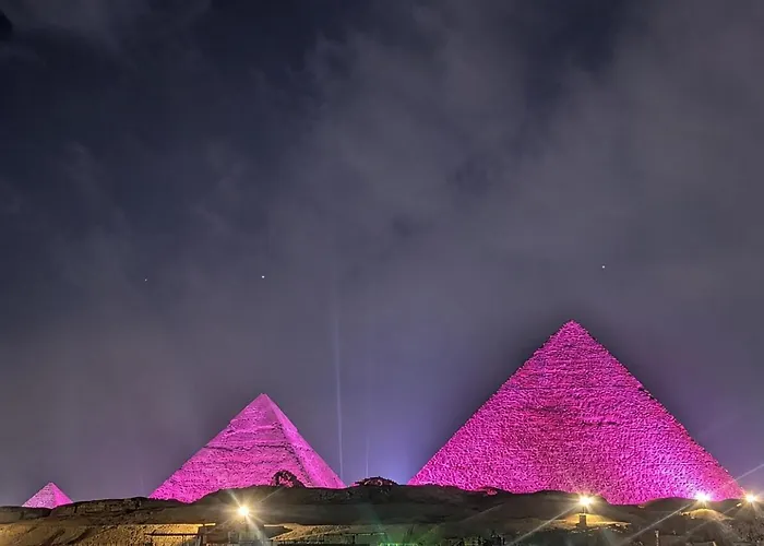 Alex Pyramids View Inn