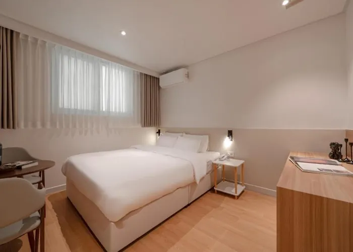 H Avenue Hotel Andong Culture Street Branch