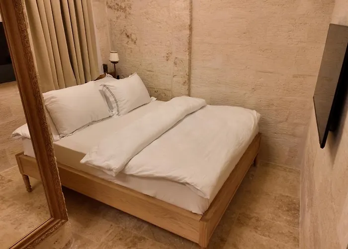 Shamas Hotel