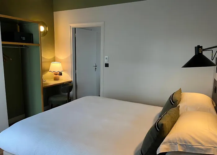 Monsieur Jules Hotel Clamart