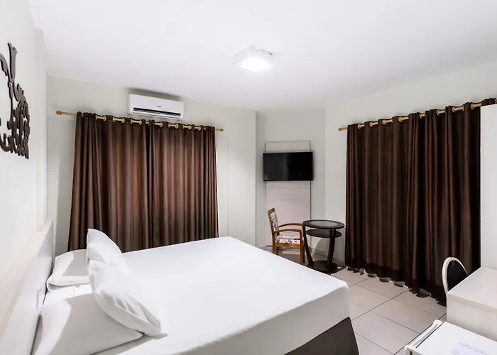 Romas Hotel