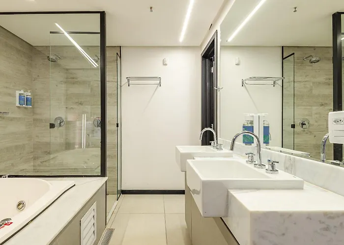 Roomo Transamerica Goiânia Marista Urbá