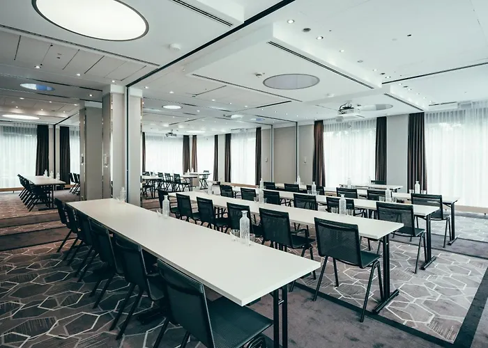 Leonardo Hotel Koeln