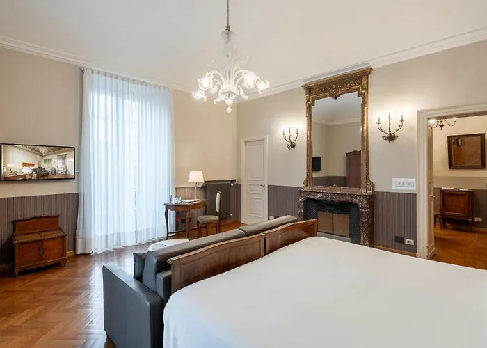 Hotel Roma E Rocca Cavour