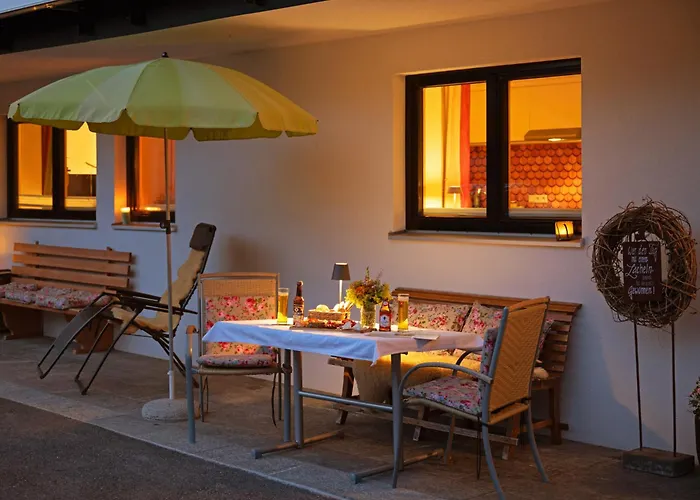 Carolines Appartement Au - Bergblick, Terrasse, Parkplatz, zentraler Punkt zum Ski- und Wandergebiet, Hund willkommen - ideal für Familien und naturverbundene Paare