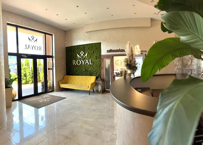 Royal M