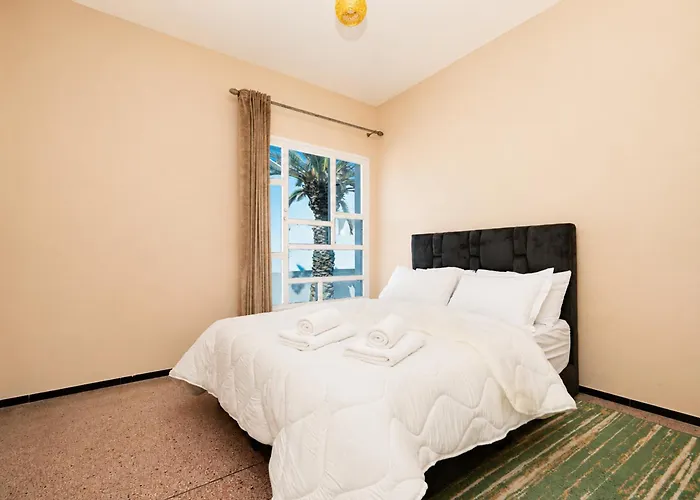 Spacious Apart In A Villa - 3 Min To Beach
