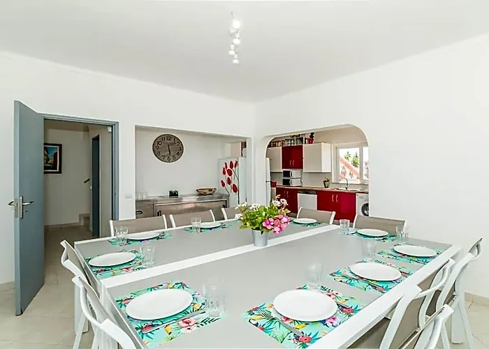 La Villa Paradis Pera