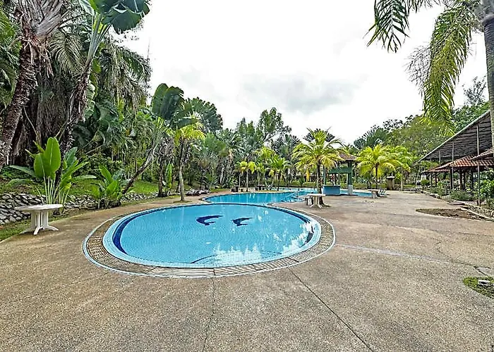 Teluk Batik Holiday Apartment