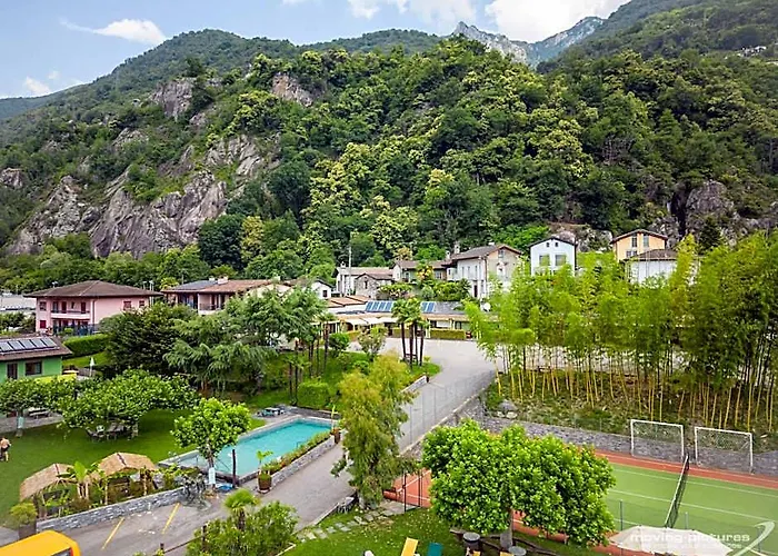 Bamboohouse Motel Riazzino