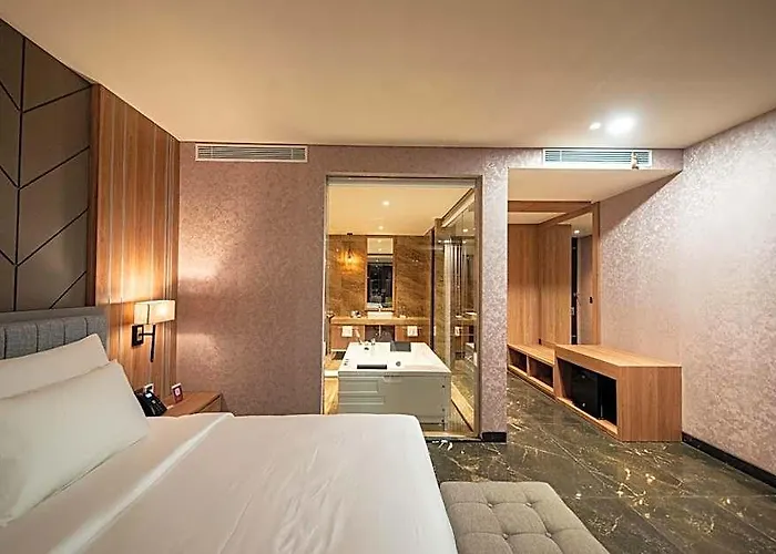 Taman Prakerti Bhuana Hotel