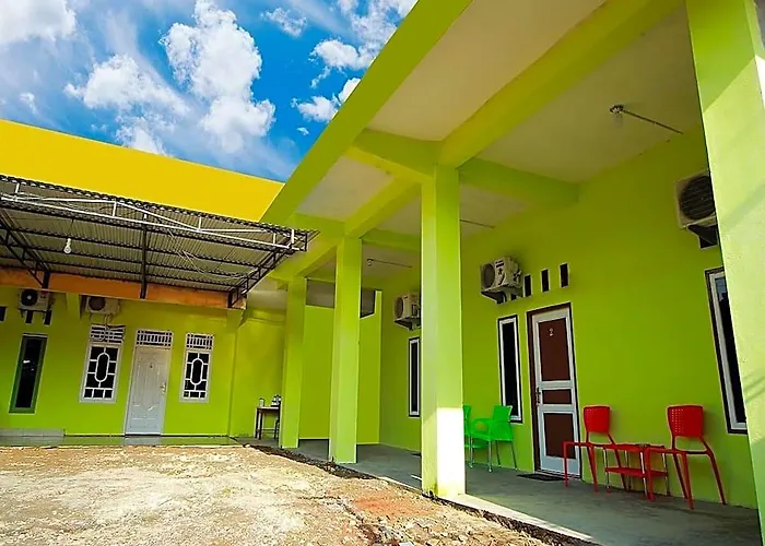 Oyo 2585 Sherren Guest House