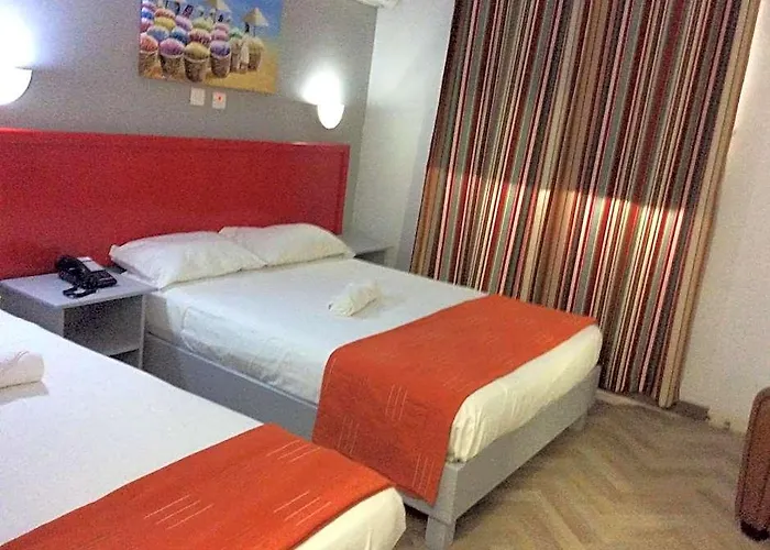 Champ De Mars B&B