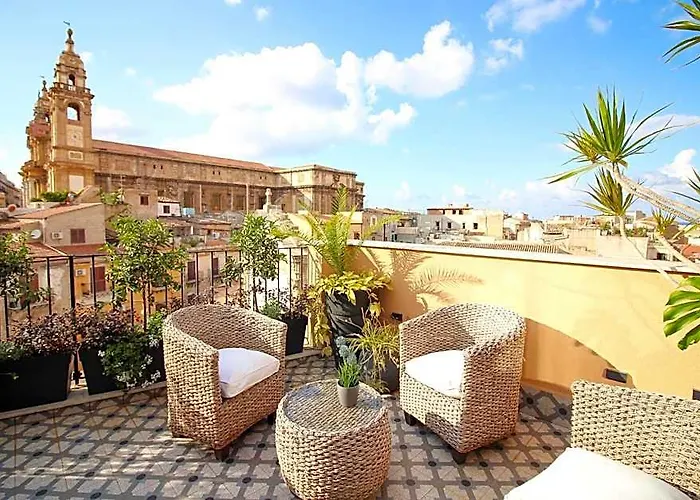 Panto - Rooftop Boutique Rooms