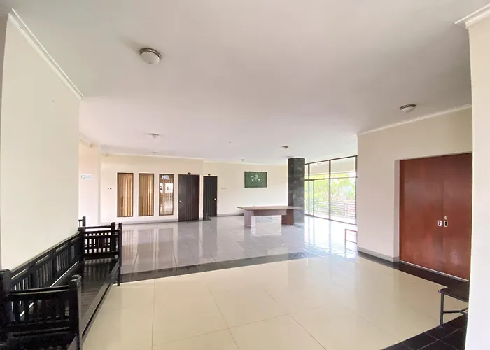 Urbanview Hotel Ratna Syariah