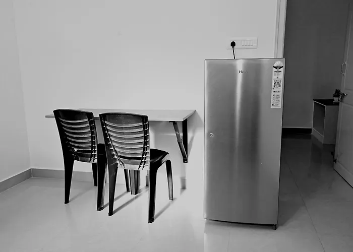 Rr Service Apartment