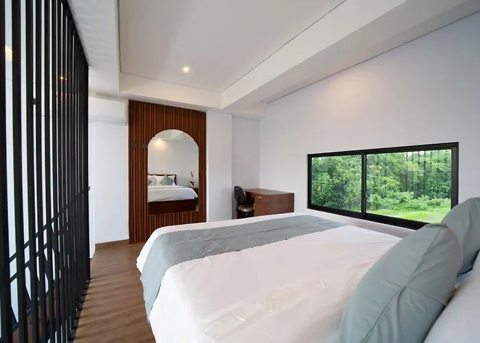 Lunaire Guest House