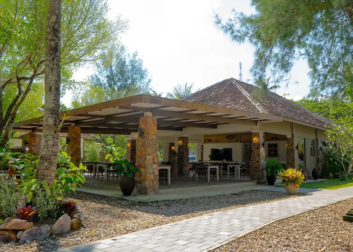 Amandalay Hotel & Villas