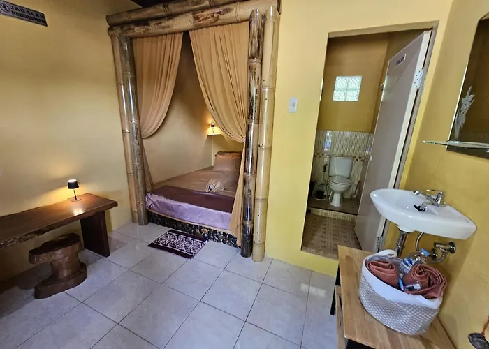 Sumatra Inn & Travel