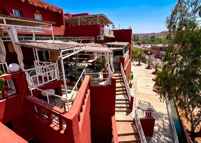 Lakasbah Du Lac-Boutique Hotel & Restaurant