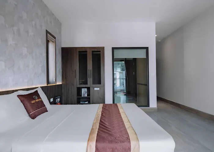 Viet Hoa Cat Ba Hotel