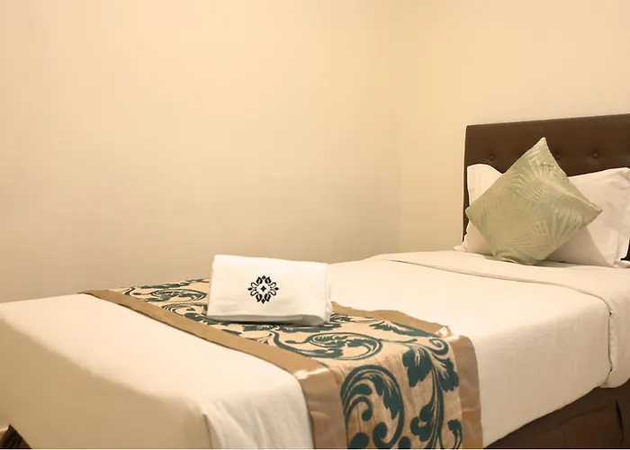 Greenmont Hotel & Apartment
