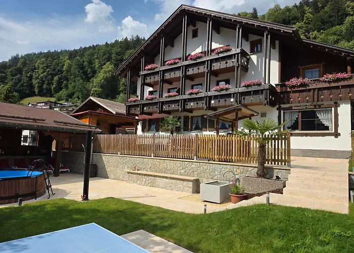 Pension Monteneu