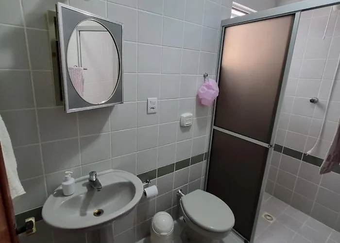 MARIA JULIA RUA 2500 APT DE 2 QUARTOS a 50 METROS DO MAR