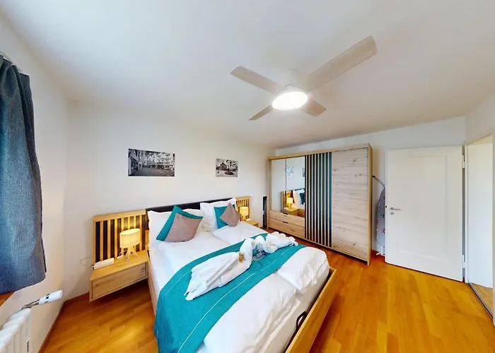 4 Zimmer Wohnung mit Balkon - Solution-Grischun
