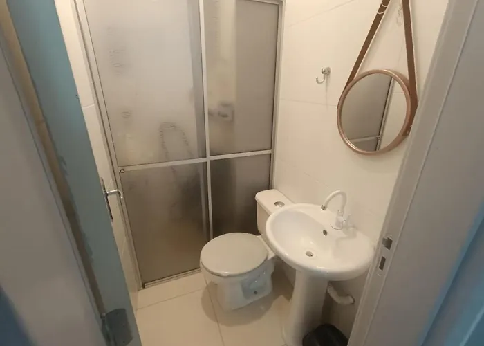 Casa com tres quartos e garagem