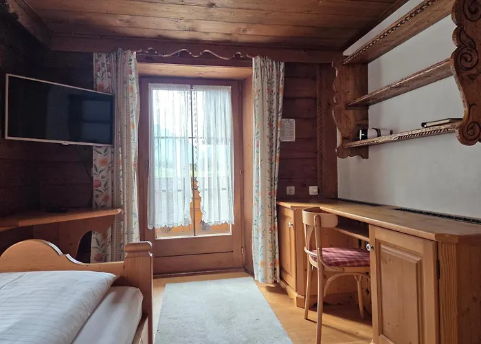 Pension Monteneu