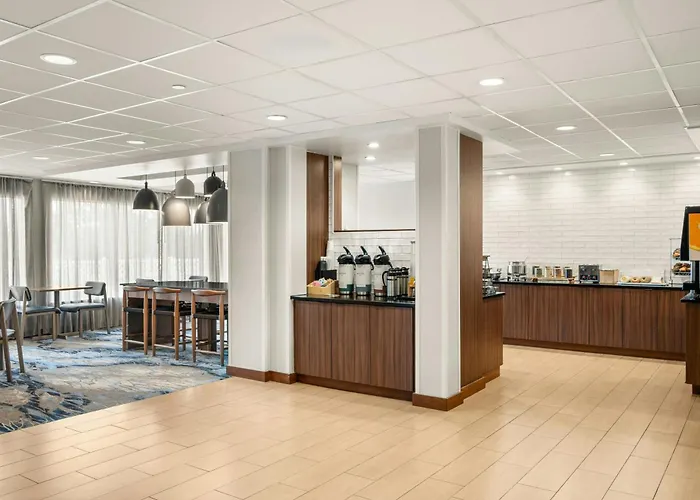 Fairfield Inn & Suites By Marriott Madison West/Middleton
