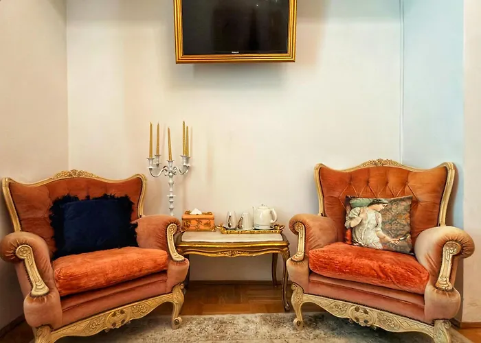 Conacul Coroanei Luxury Boutique Hotel
