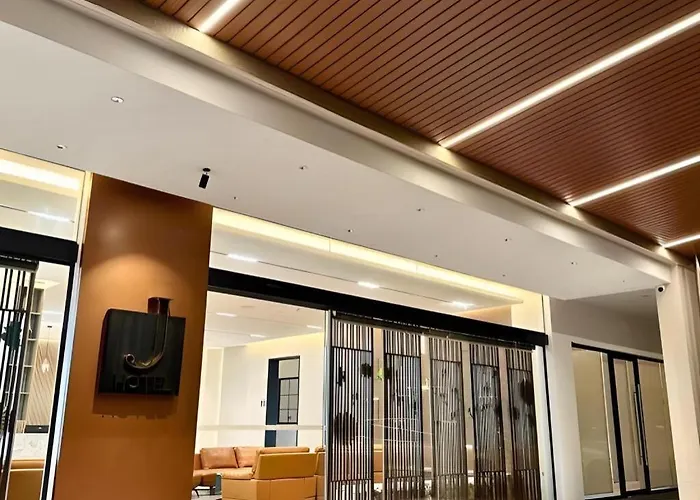 J Hotel