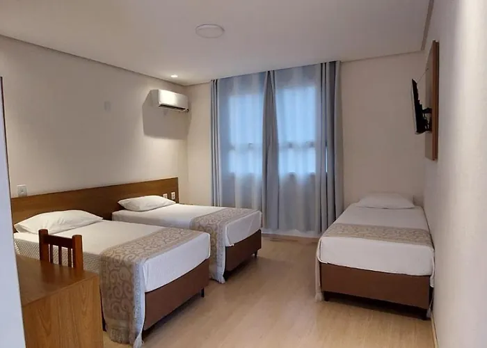 Ekt Executive Hotel