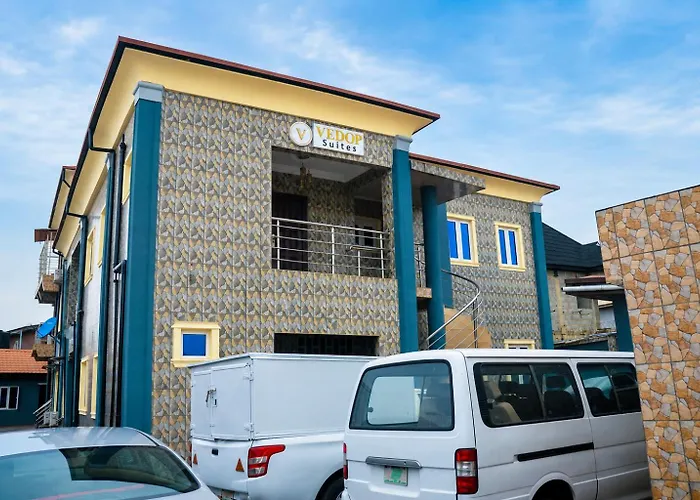 Family Size 2-Bedroom Diamond Suites In Vedop Hotel, Ota