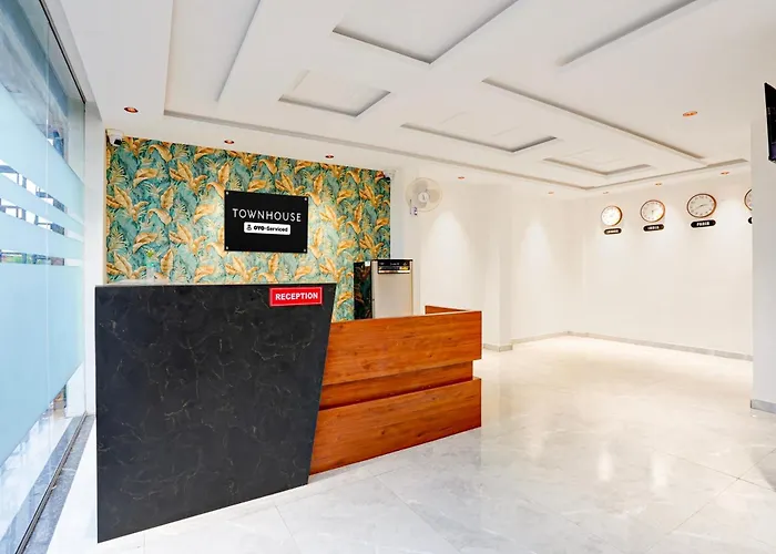 Super Townhouse Chakan Corporate Homestay Formerly New Royal Inn