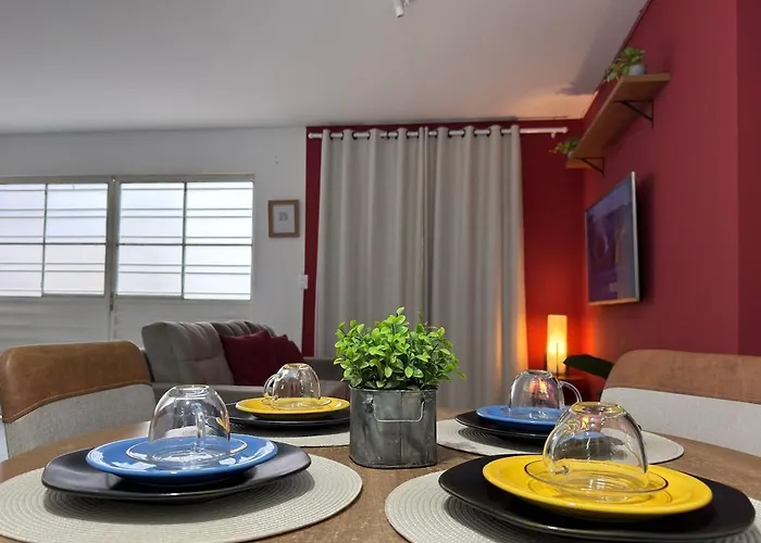 2- Apartamento aconchegante com garagem 1200m do centro