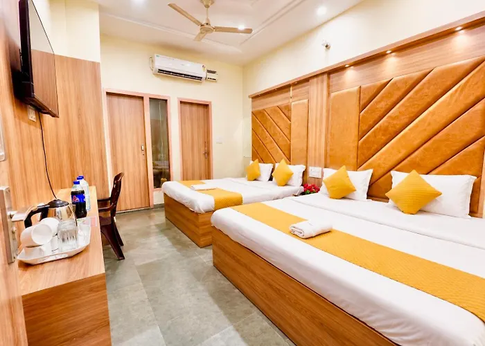 Hhr Stay Near Golden Temple