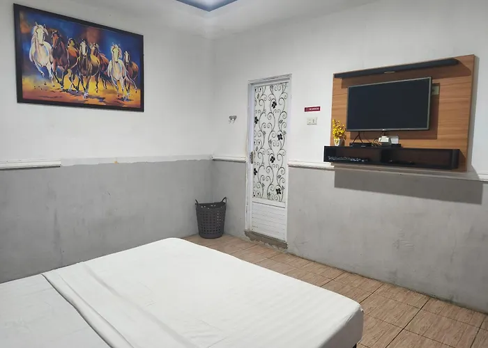 Hotel O Near Mall Boemi Kedaton Formerly House Of Tuwuh 1