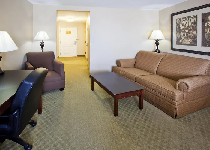 Holiday Inn Express Savannah Airport By Ihg